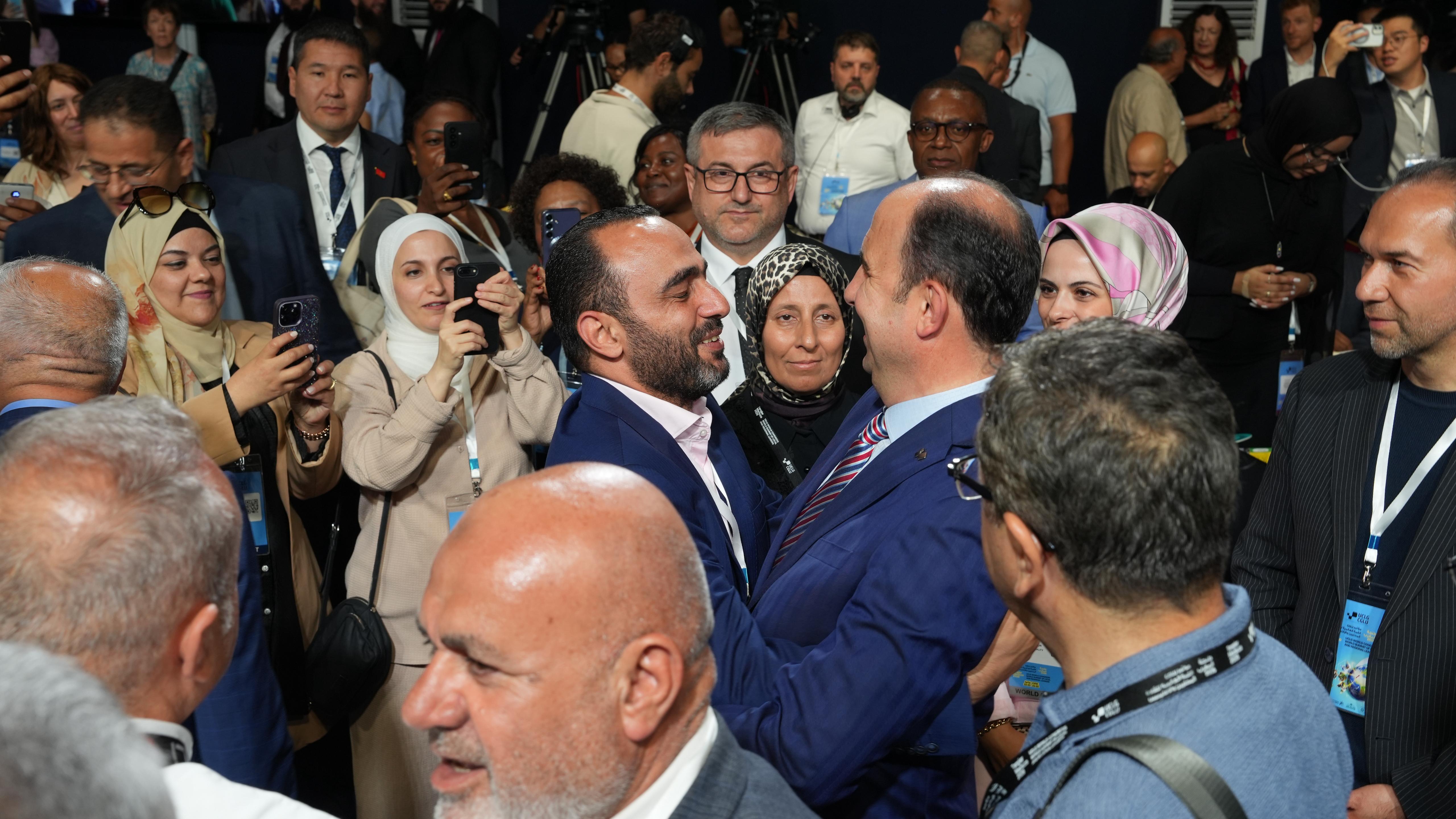 BAŞKAN ALTAY: “SAYIN CUMHURBAŞKANIMIZIN YEREL YÖNETİMLER VE DIŞ POLİTİKADAKİ VİZYONUNU UCLG’DE SÜRDÜRECEĞİZ”