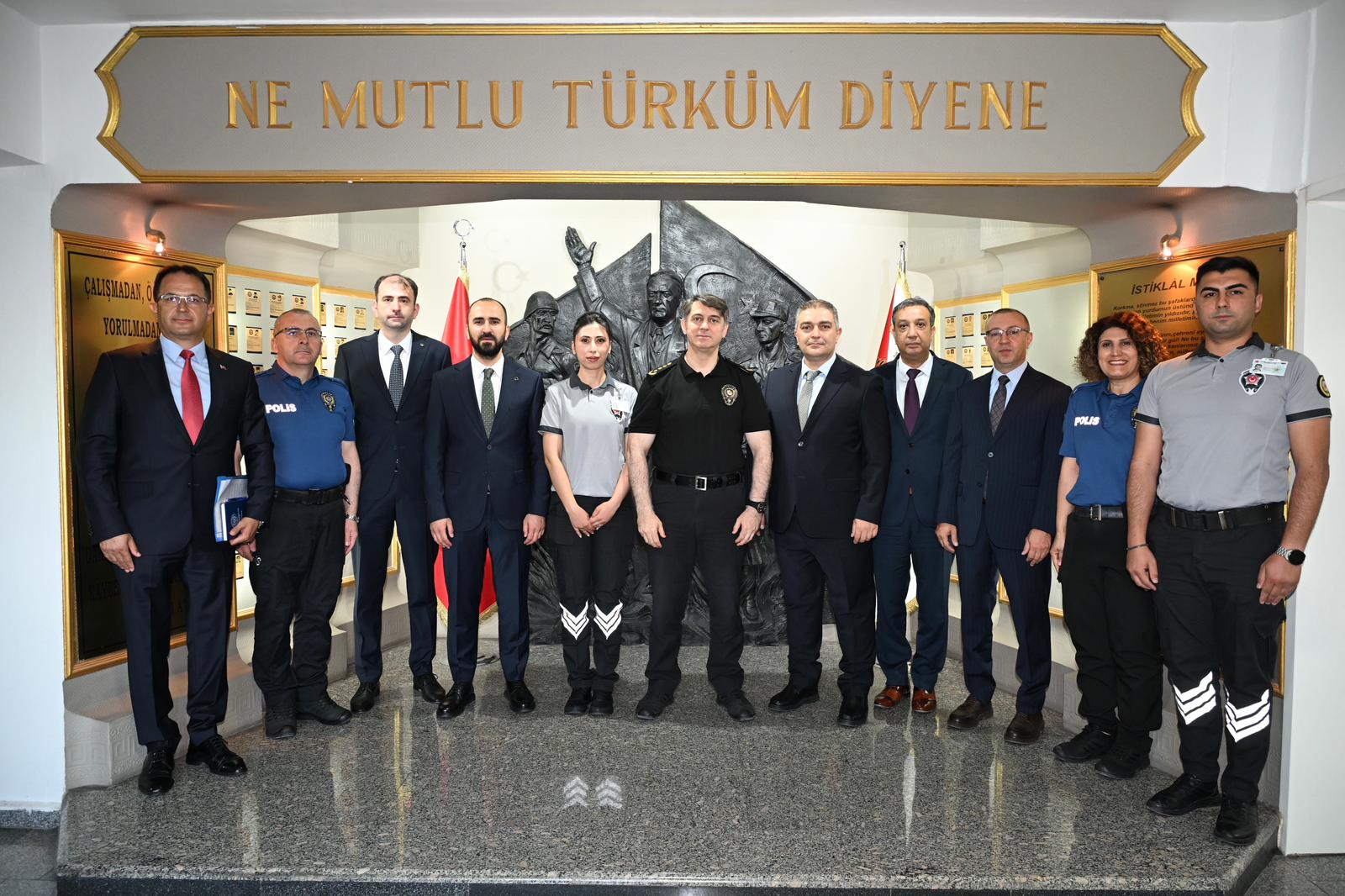 KONYA BÜYÜKŞEHİR VE KOSKİ’NİN GÜVENLİK GÖREVLİLERİNDEN DEVLET PROTOKOLÜNE ZİYARET