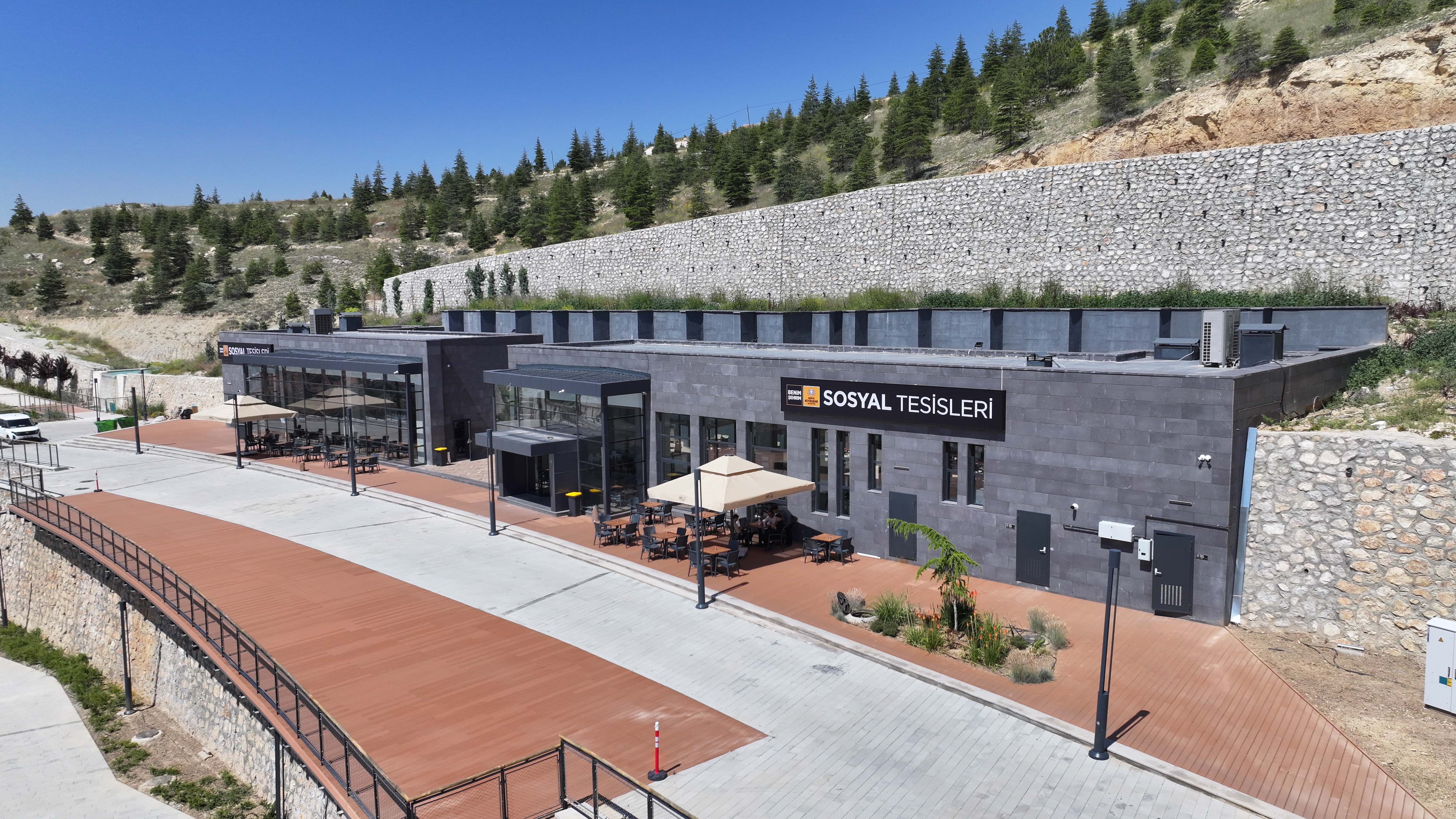 BAŞKAN ALTAY AKYOKUŞ PALYE KAFE’NİN HİZMET VERMEYE BAŞLADIĞINI AÇIKLADI
