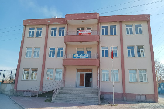 İSMİL KOMEK