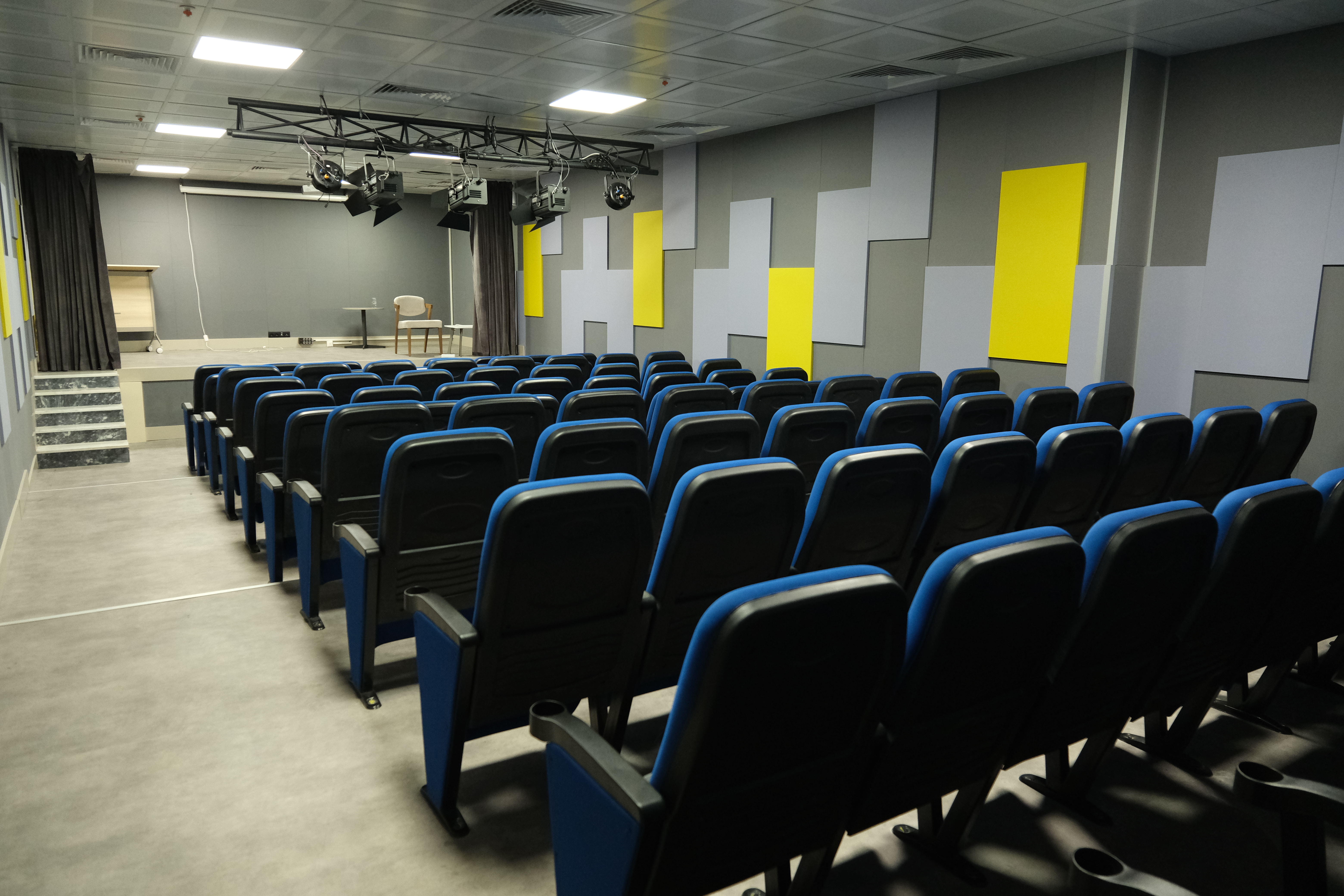 ATMOSFER BOSNA GENÇLİK MERKEZİ