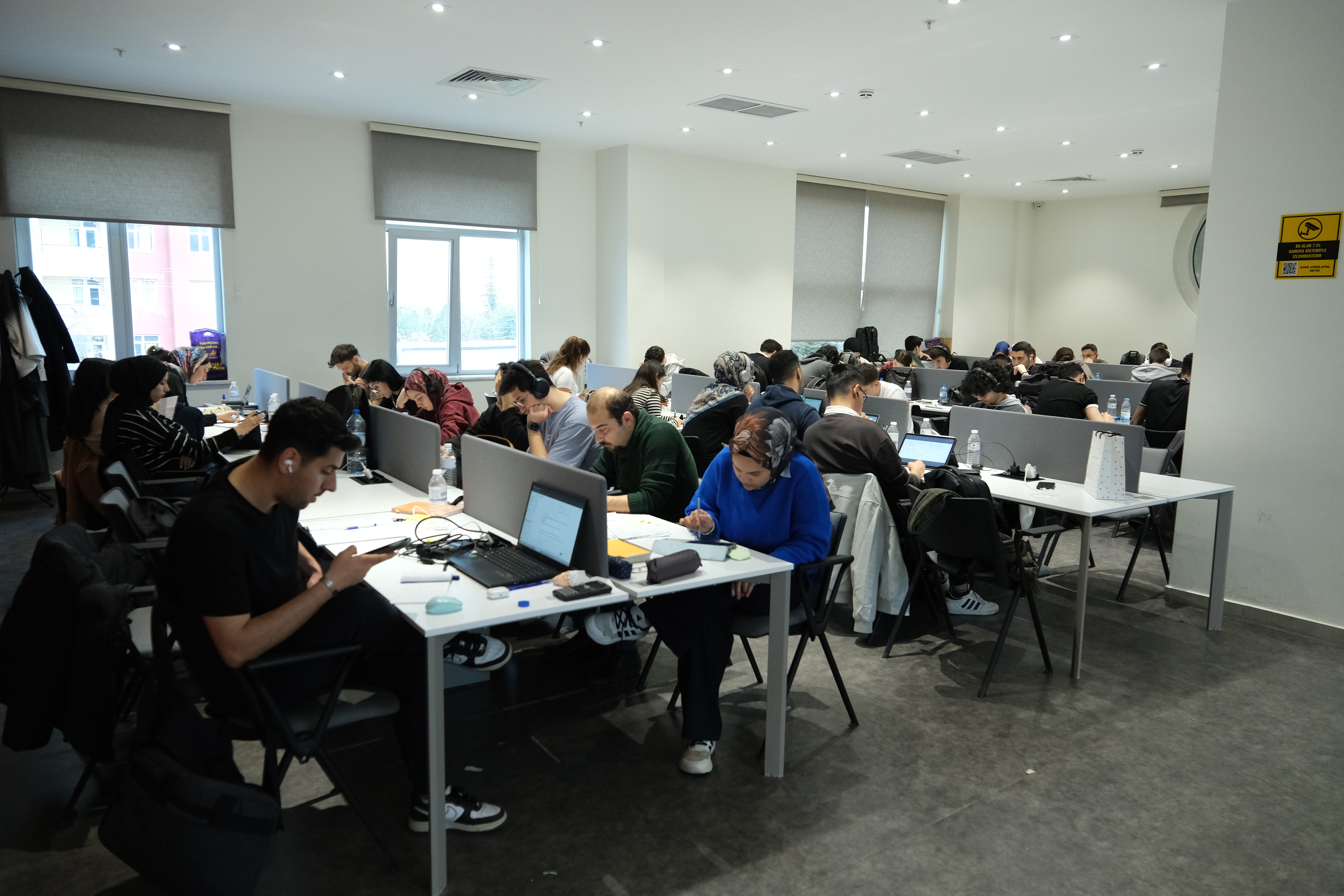 ATMOSFER BOSNA GENÇLİK MERKEZİ