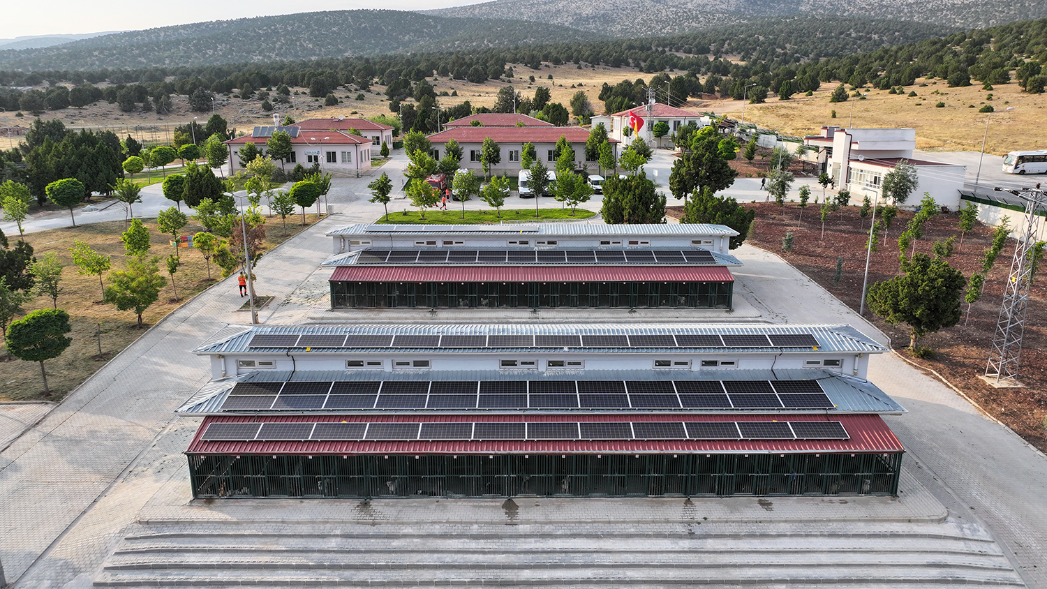 SAHİPSİZ HAYVAN BAKIM EVİ VE REHABİLİTASYON MERKEZİ