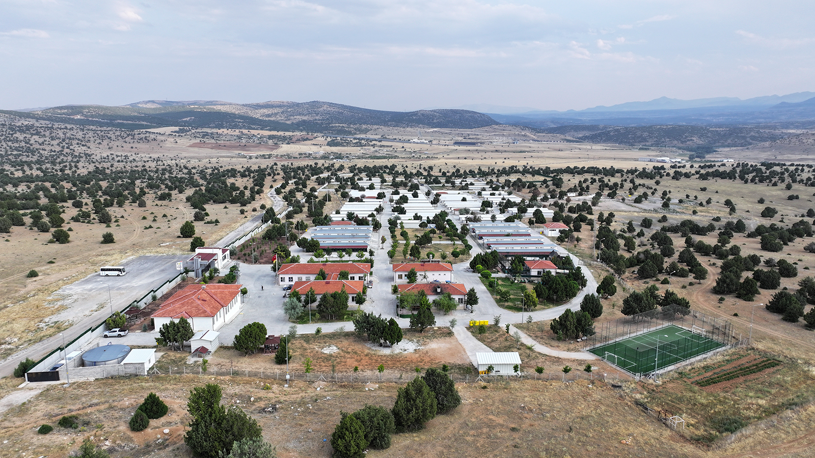 SAHİPSİZ HAYVAN BAKIM EVİ VE REHABİLİTASYON MERKEZİ