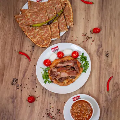 By Çıtır Etliekmek Restaurant