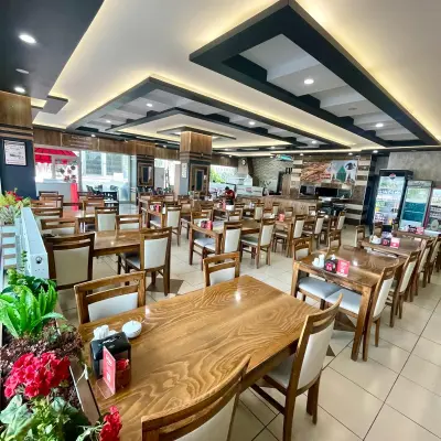 By Çıtır Etliekmek Restaurant