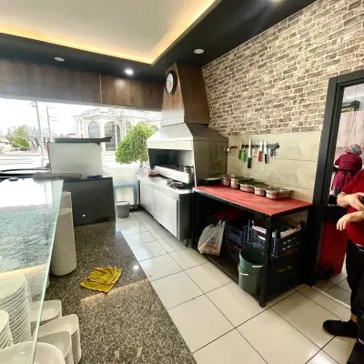 By Çıtır Etliekmek Restaurant