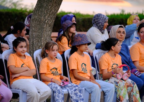 Kızlar anneleriyle unutulmaz anlar yaşadı