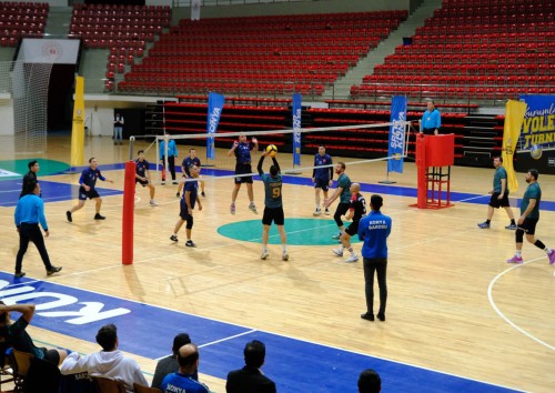 KURUMLAR SAHAYA İNİYOR: VOLEYBOL TURNUVASI İÇİN KAYITLAR BAŞLADI